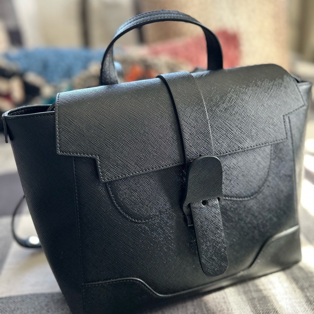 Midi Maestra Pebbled Leather 4-Way Convertible Handbag